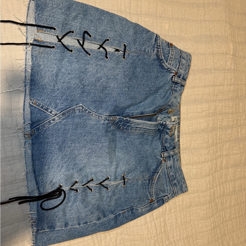Topshop Blue Lace-Up Jean Shorts - Picture 4 of 8